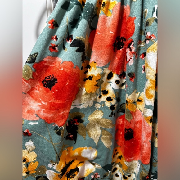 PAPERMOON Samala Halter Knit Top - Picture 6 of 8